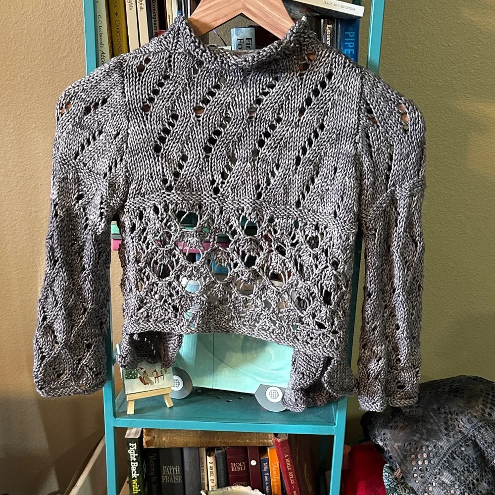 Handmade Wool Gray Women's Knit Lace Shrug